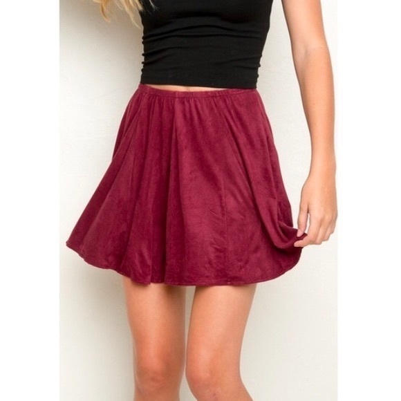 Brandy Melville Dresses & Skirts - Brandy Melville Sanny Skirt Brandy Melville Dresses & Skirts - Brandy Melville Sanny Skirt